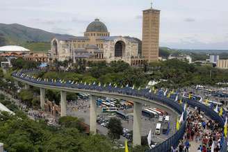 Vista da Basílica de Nossa Senhora Aparecida, maior templo mariano do mundo