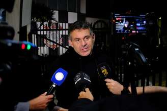 Vice-presidente do Corinthians é investigado em ação que apura desvio de materiais da Nike.