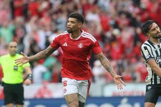 Internacional vence Botafogo e pressiona o Z-4 