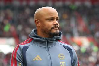 Vicent Kompany, técnico do Bayern. (Photo by Alexander Hassenstein/Getty Images)