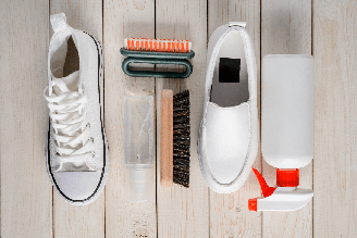 Cuidados com os pés e os calçados ajudam a prevenir o mau cheiro e a reduzir a umidade acumulada