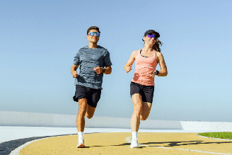 Na hora de correr, o vestuário deve unir conforto, mobilidade e praticidade