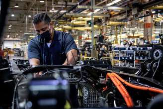 Volkswagen afirma que operação brasileira está protegida da crise global e mantém planos de investimento e produção no País |