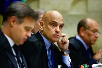 Moraes decide que minuta do golpe deve ser armazenada como prova da trama golpista