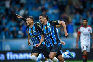 Grêmio vence e deixa o Z4 do Brasileirão (FOTO: LUCAS UEBEL/GRÊMIO FBPA)