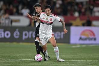 Partida entre Vasco e Flamengo pela 33ª rodada do Brasileirão