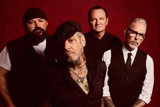 Social Distortion