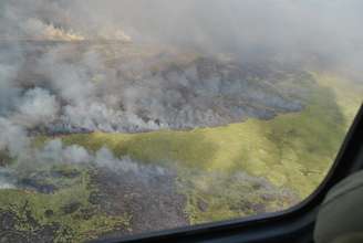 Imagem áerea mostra a extensão do incêndio na reserva ecológica