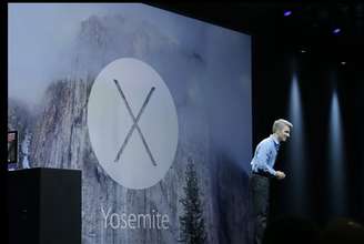 Vice-presidente de engenharia da Apple, Craig Federighi apresenta o Mac OS X Yosemite