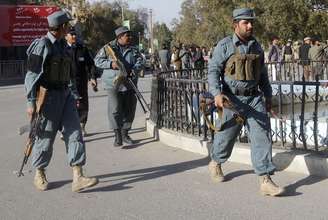 Policiais afegãos em Nangarhar, em foto de arquivo. 05/03/2012