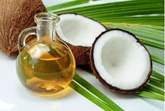 Não é o óleo de coco puro que tem esse efeito contra as bactérias, mas sim uma versão dele tratada com enzimas semelhantes ás que são usadas na digestão