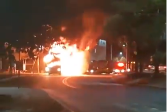 Ônibus incendiadojogo que dá dinheiro de verdadeMinas Gerais