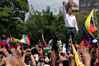 Líder da oposição, Juan Guaidó, quer uma grande mobilização para pressionar ainda mais o presidente Nicolás Maduro