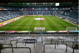 Estádio de futebol vazio em Moenchengladbach, na Alemanha
11/03/2020
REUTERS/Wolfgang Rattay