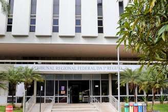 Fachada do Tribunal Regional Federal da 1ª Região (TRF1); Tribunal anulou autorizações para exploração mineral em terras indígenas no Pará