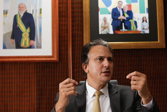 Ministro da Educação antecipou que cursos de enfermagem a distância serão vetados