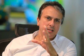 O ministro da Educação, Camilo Santana