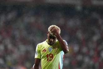 Yamal em campo pela seleção da Espanha, em setembro passado, contra a Turquia