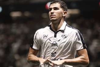 Vitor Bueno, jogador do Remo 