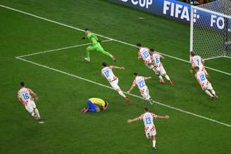 Jogadores da Croácia comemoram classificação contra o Brasil