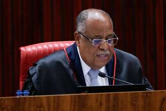 Ministro do STJ Benedito Gonçalves em sessão do TSE