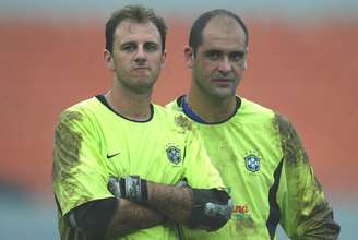 São-paulino Rogério Ceni e palmeirense Marcos, foram goleiros na Copa de 2002.