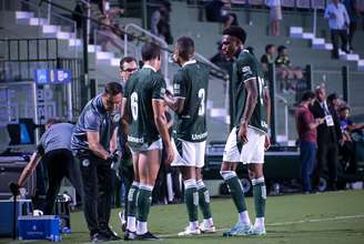 Goiás aposta no fator casa para vencer confronto direto 