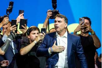 Flávio Bolsonaro na convenção nacional do PL que oficializou sua candidatura à Presidência