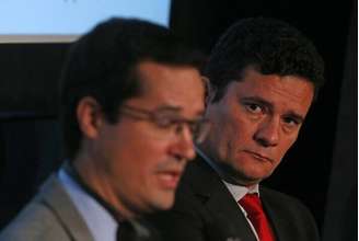 Deltan Dallagnol (à frente) e Sérgio Moro são candidatos no Paraná ao Senado e ao governo do Estado, respectivamente.