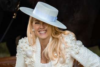 Ana Hickmann em ensaio de foto pré-casamento 