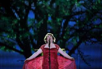 <p>Susan Boyle já está preparando seu novo álbum, mas seu lançamento foi adiado</p>