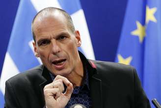 O ministro das finanças afirmou que Atenas vai solicitar a extensão do crédito nesta quinta-feira