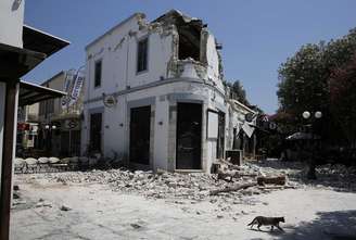 Destruição causada pelo terremoto na ilha de Kos, na Grécia