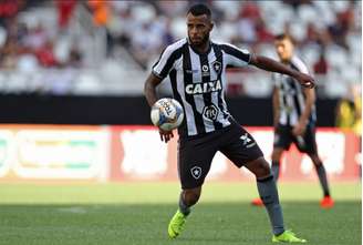Até aqui, Alex Santana participou de todos os seis jogos do Botafogo em 2019 (Foto: Vítor Silva/SSPress/Botafogo)