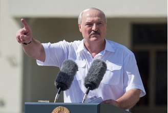 Presidente de Belarus, Alexander Lukashenko, discursa em Minsk
16/08/220
REUTERS/Stringer 