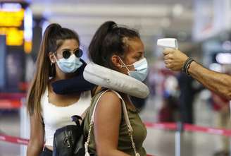 Movimento na Estação ferroviária Termini, em Roma, na Itália, onde a temperatura corporal dos passageiros está sendo aferida como forma de conter a disseminação do novo coronavírus