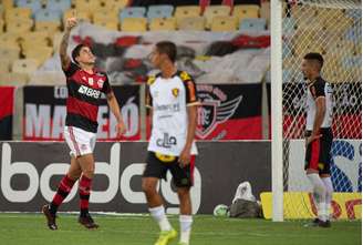 Pedro fez dois gols na vitória do Flamengo sobre o Sport por três a zero