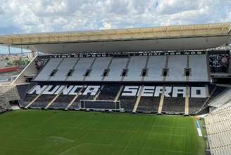 Mosaico está sendo preparado na Neo Química Arena (Foto: Reprodução)