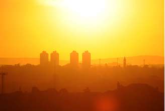 8º lugar: Onda de calor excessivo - Em 2024, o Brasil sofreu com uma série de ondas de calor - fenômeno meteorológicocomo usar o sportingbetque uma região registra temperatura de 5º C ou mais acima da média por uma sequência de dias.