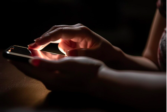 “A ausência deste esclarecimento leva a busca por terapias alternativas e a busca por terapia por chatbot acompanha esse movimento. Além disso, existe toda uma aura de novidade e próprio sucesso do ponto de vista recreativo destas ferramentas”, esclareceu.