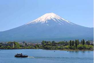 Estudante retornou ao Monte Fuji para pegar o celular, entre outros objetos, mas sentiu mal-estar