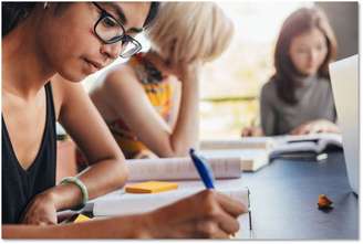 Estudantes