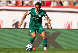 Vitor Roque contra o São Paulo