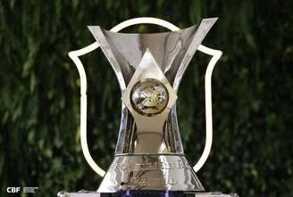 Taça do Campeonato Brasileiro de 2025 (FOTO: @rafaelribeirorio / CBF)
