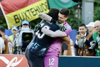 Celebração dos jogadores paraguaio após avançarem às oitavas da Copa