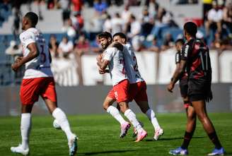 Juninho Capixaba, jogador do Red Bull Bragantino. 