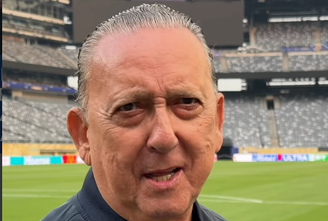 Galvão Bueno comanda jogo no SBT