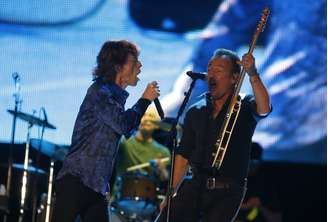 Springsteen apareceu em cena em meio a incredulidade geral e cantou com o líder dos Stones, reedição de um dueto que só tinha sido visto em Nova York há dois anos