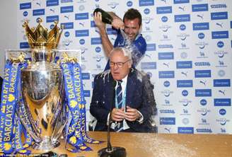 Claudio Ranieri faturou a Premier League com o Leicester (Foto: Divulgação / Leicester City)