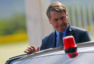 Jair Bolsonaro deixa Palácio da Alvorada 16/3/2020 REUTERS/Adriano Machado